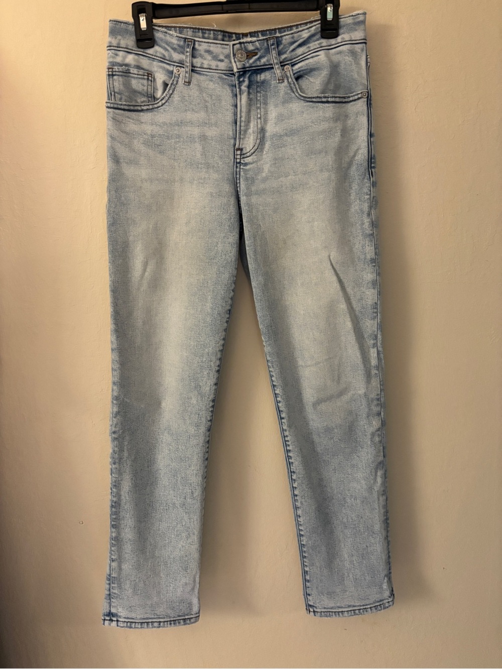 Express Mid Rise Boyfriend Jeans Light Wash - Size 4 Long